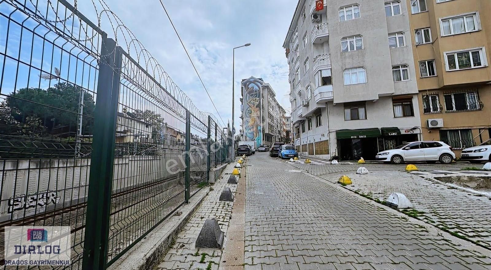 Kadıköy Rasimpaşada Satılık Daire 2+1 - Görsel 9