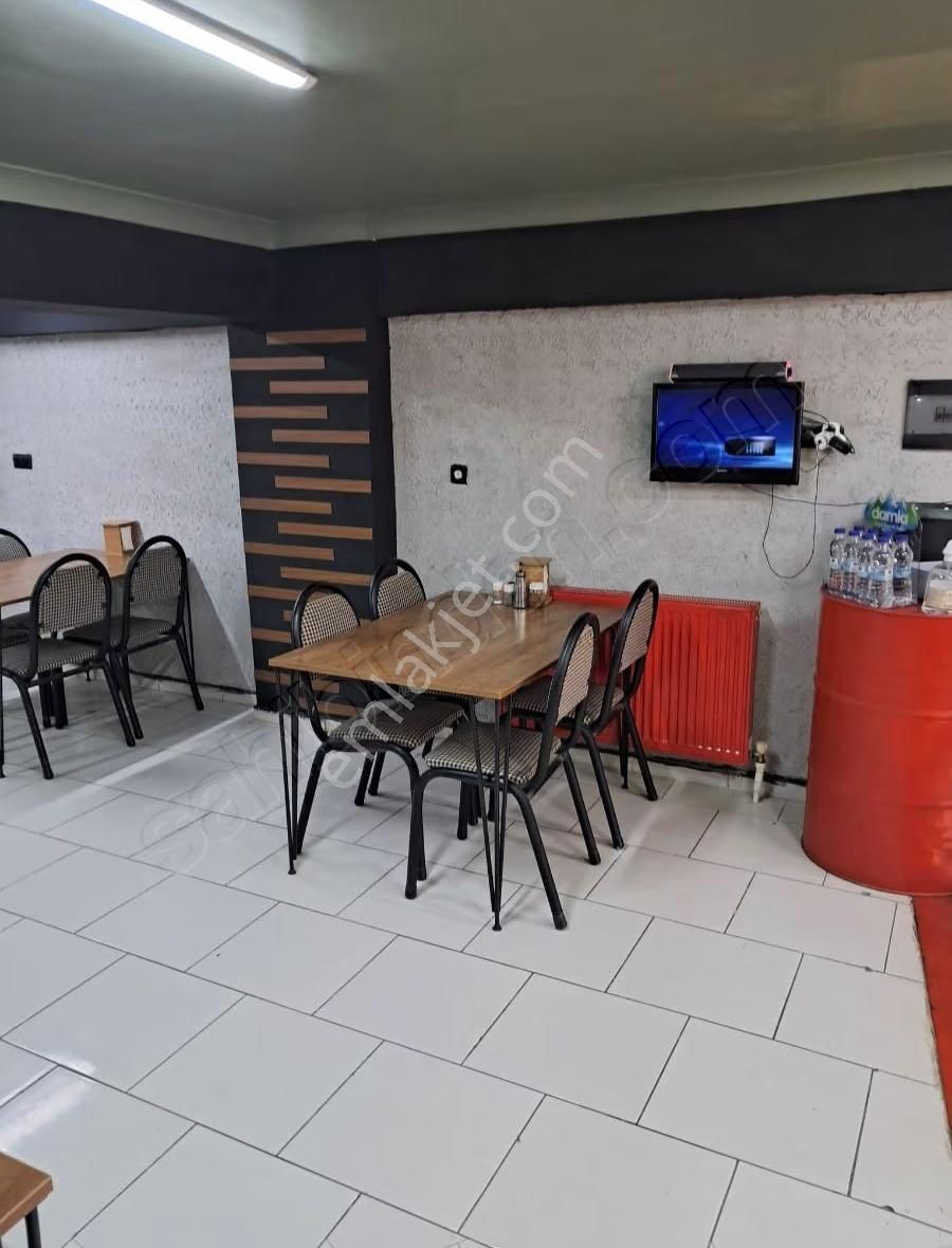 Devren Kiralık Heykelde Çalışan Lokanta - Görsel 3