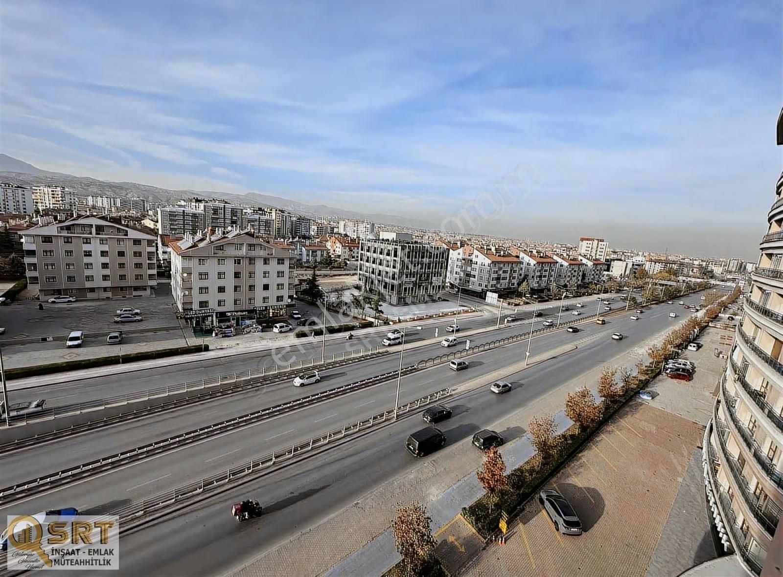 Cadde Cephe Ferah Geniş Site İçerisinde Ara Kat 3+1 - Görsel 15