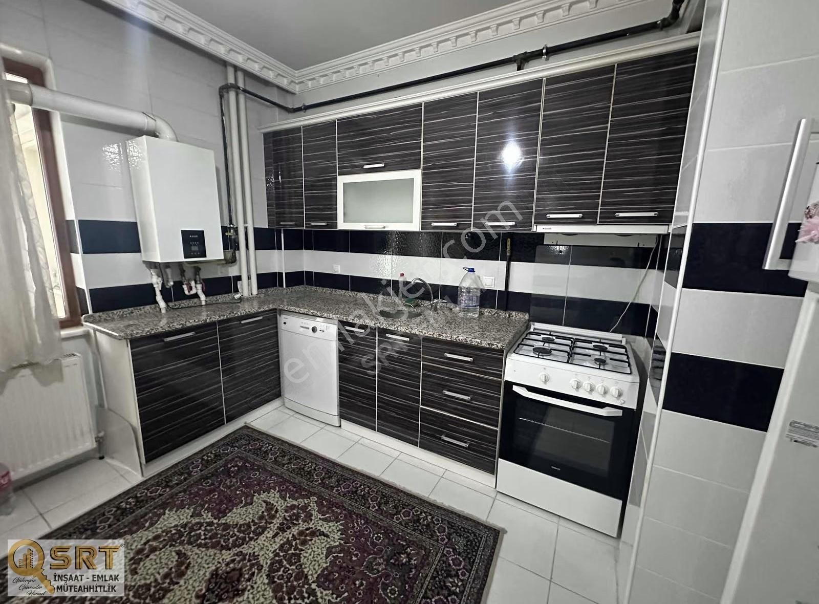 Cadde Cephe Ferah Geniş Site İçerisinde Ara Kat 3+1 - Görsel 3