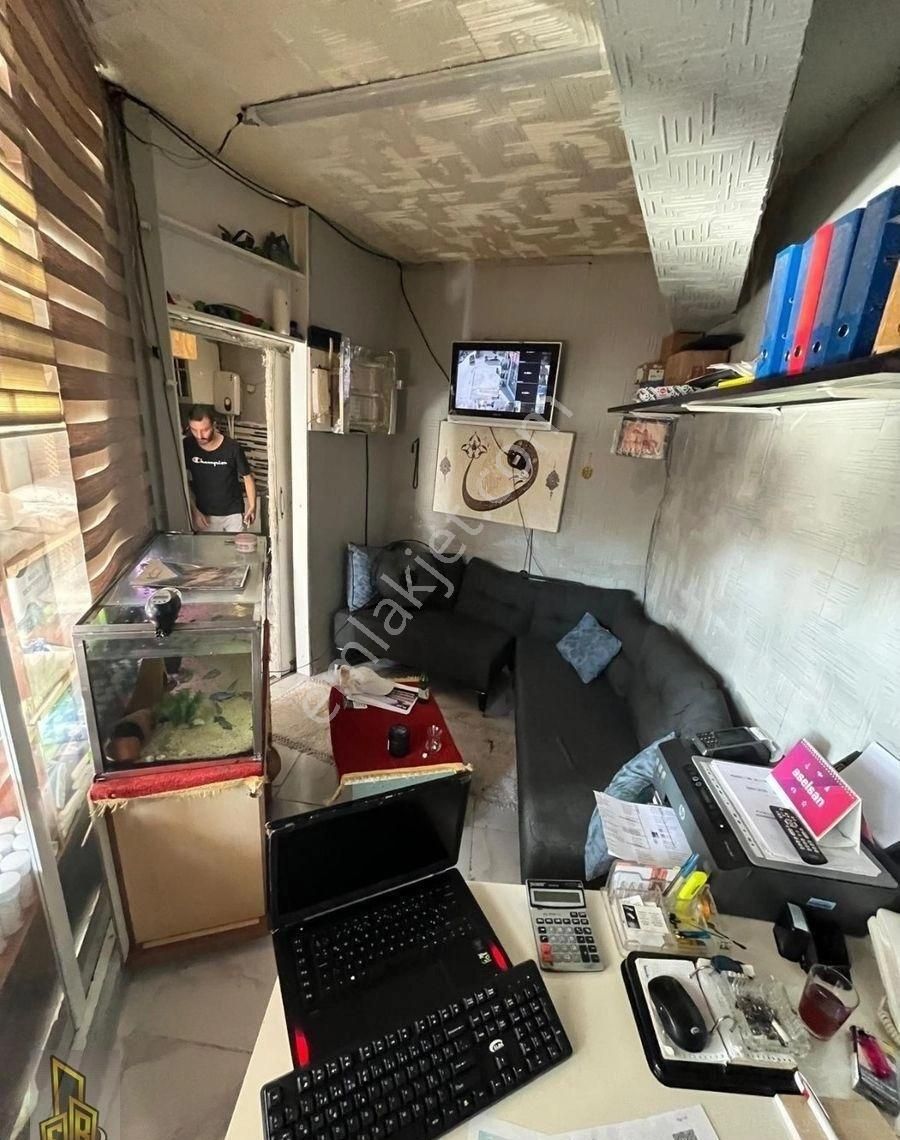 Hüseyin Gazi Battalgazide Kelepir Süper Konum 80 M2 Köşebaşı Dükkan