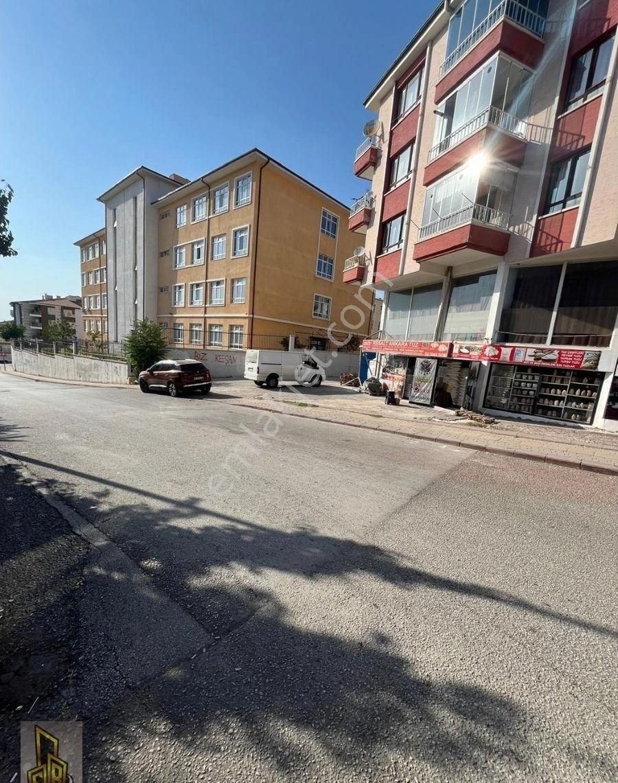 Hüseyin Gazi Battalgazide Kelepir Süper Konum 80 M2 Köşebaşı Dükkan - Görsel 2