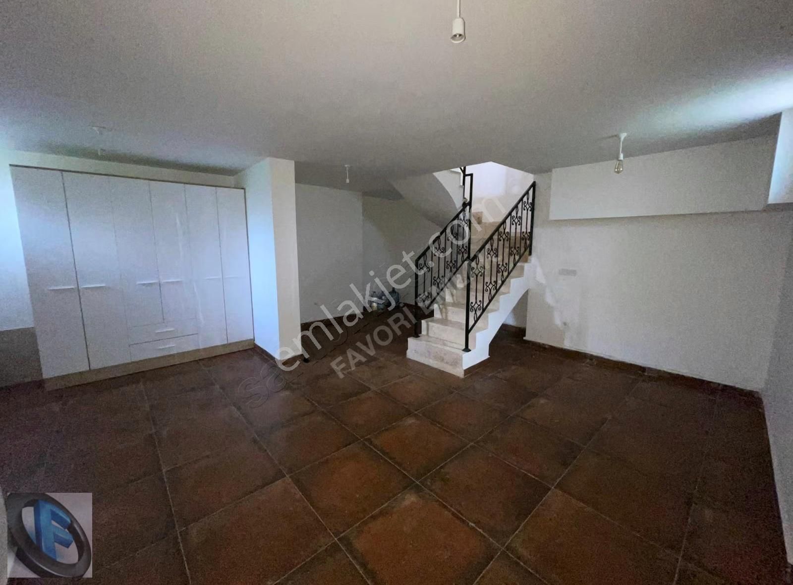 Favori'den Butik Havuzlu Sitede Müstakil Bahçeli 2+1 Villa - Görsel 12