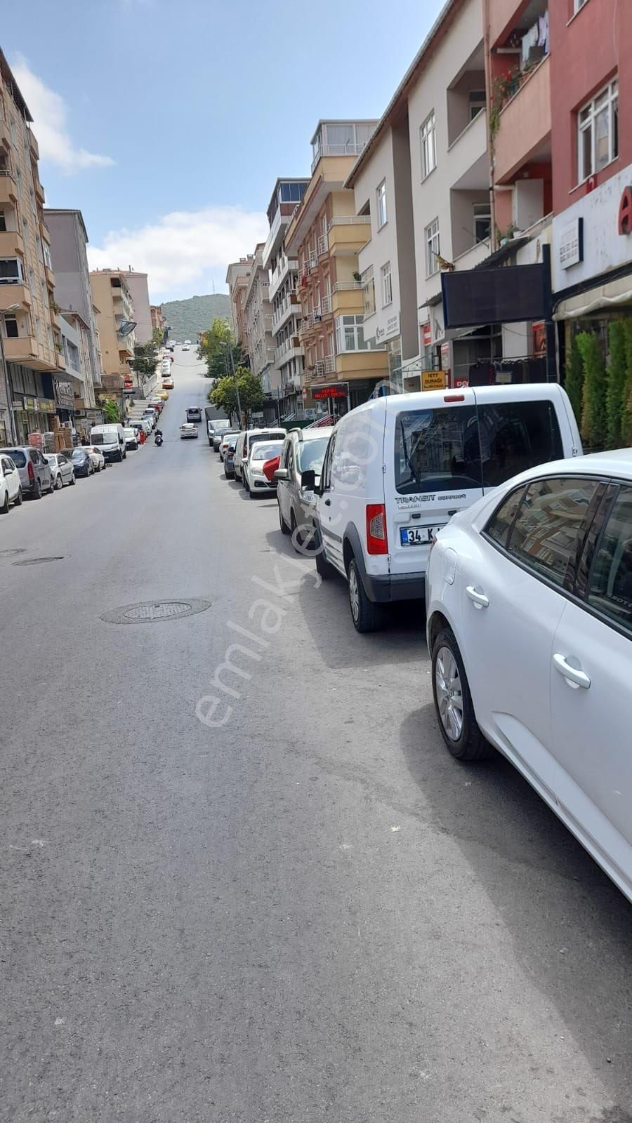 Fındıklı’da Cadde Üzeri 2+1 Geniş Daire - Görsel 17