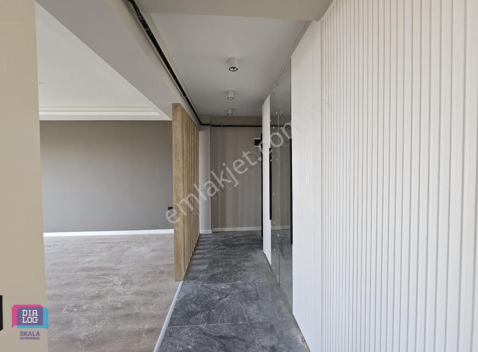 Dialog Skala Loca 180 2+1 95.75 M2