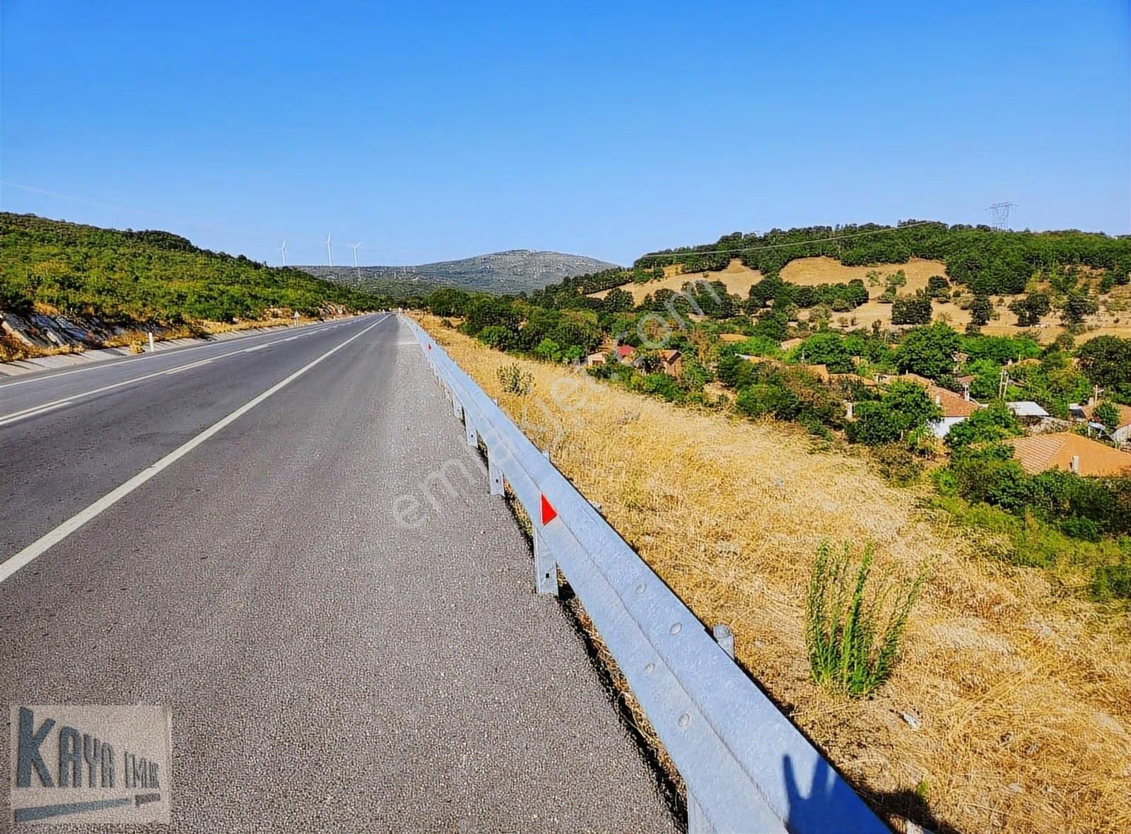 Satılık Çanakkale Yenicede 3247 M2 Güzel Düz Tarla