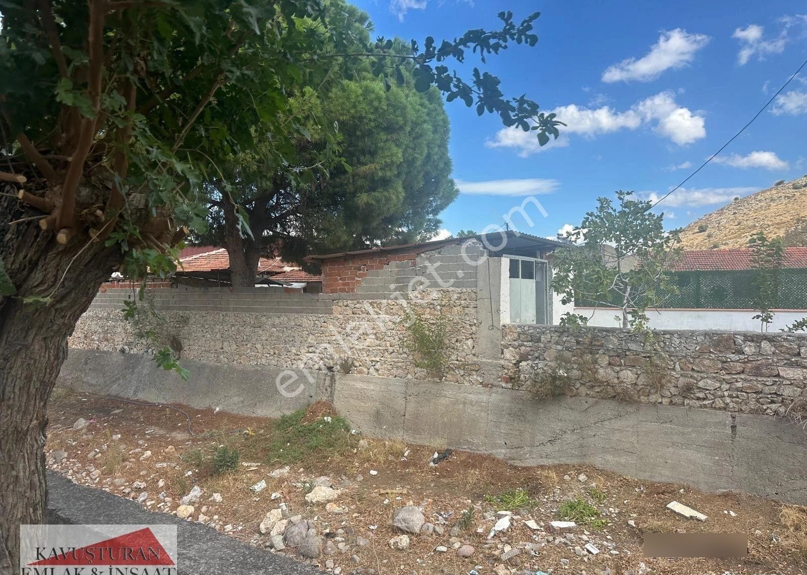 Kavuşturan Emlak'tan Havran Büyükdere Köy Merkezin'de Satılık Bahçe - Görsel 14