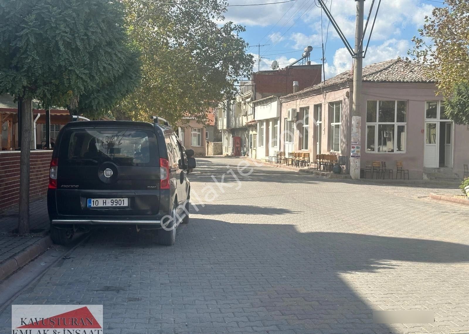 Kavuşturan Emlak'tan Havran Büyükdere Köy Merkezin'de Satılık Bahçe - Görsel 25