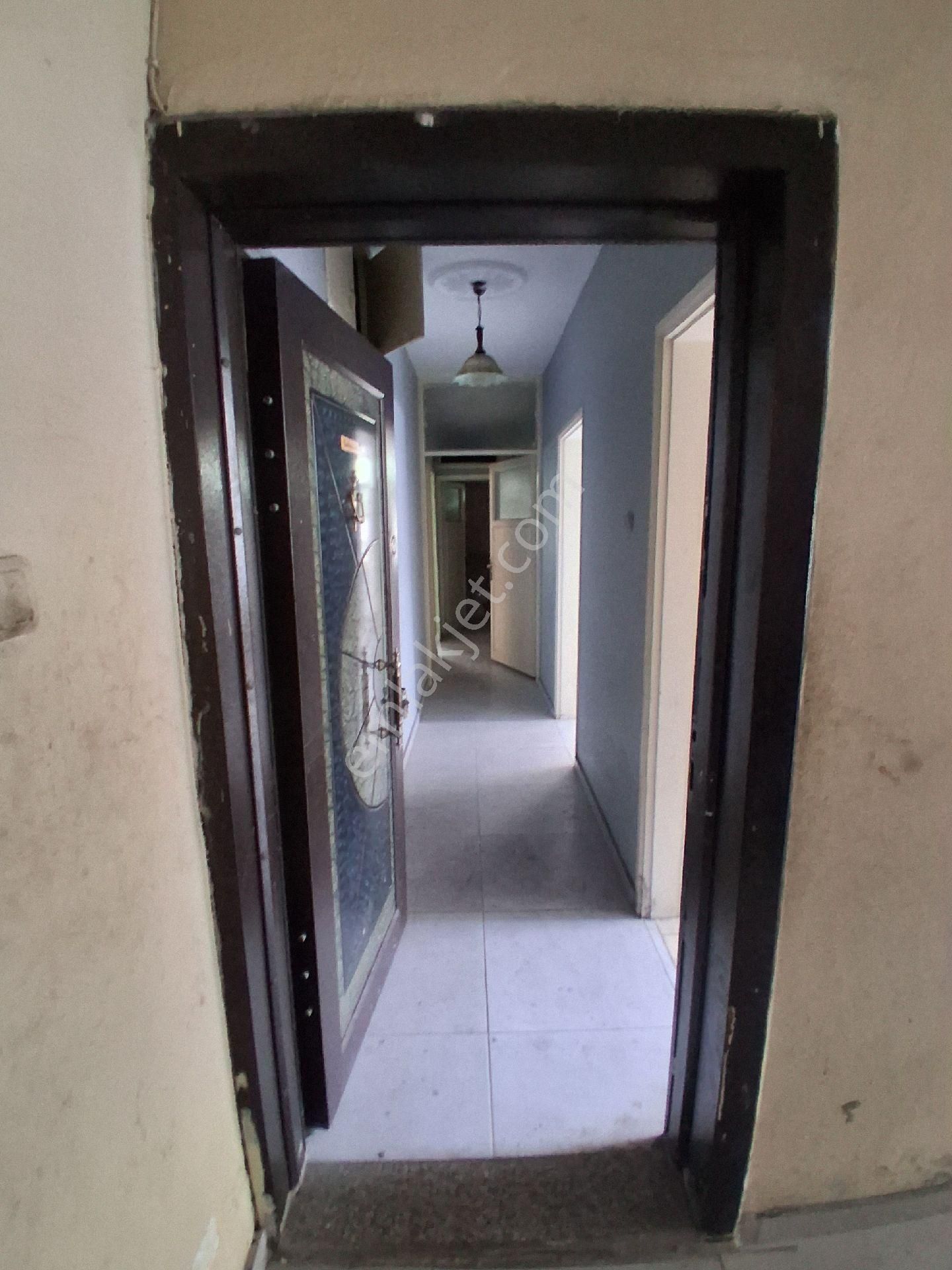 Adana Seyhan Şakirpaşa Mahallesi'nde Kiralık 2+1 Müstakil Ev - Görsel 14