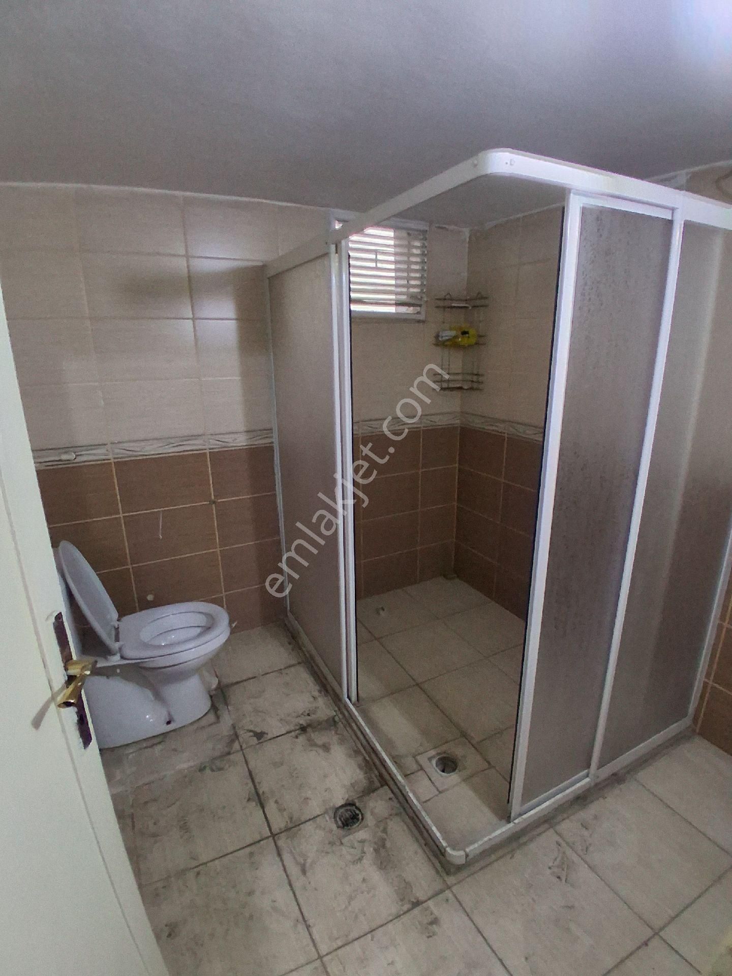 Adana Seyhan Şakirpaşa Mahallesi'nde Kiralık 2+1 Müstakil Ev - Görsel 19