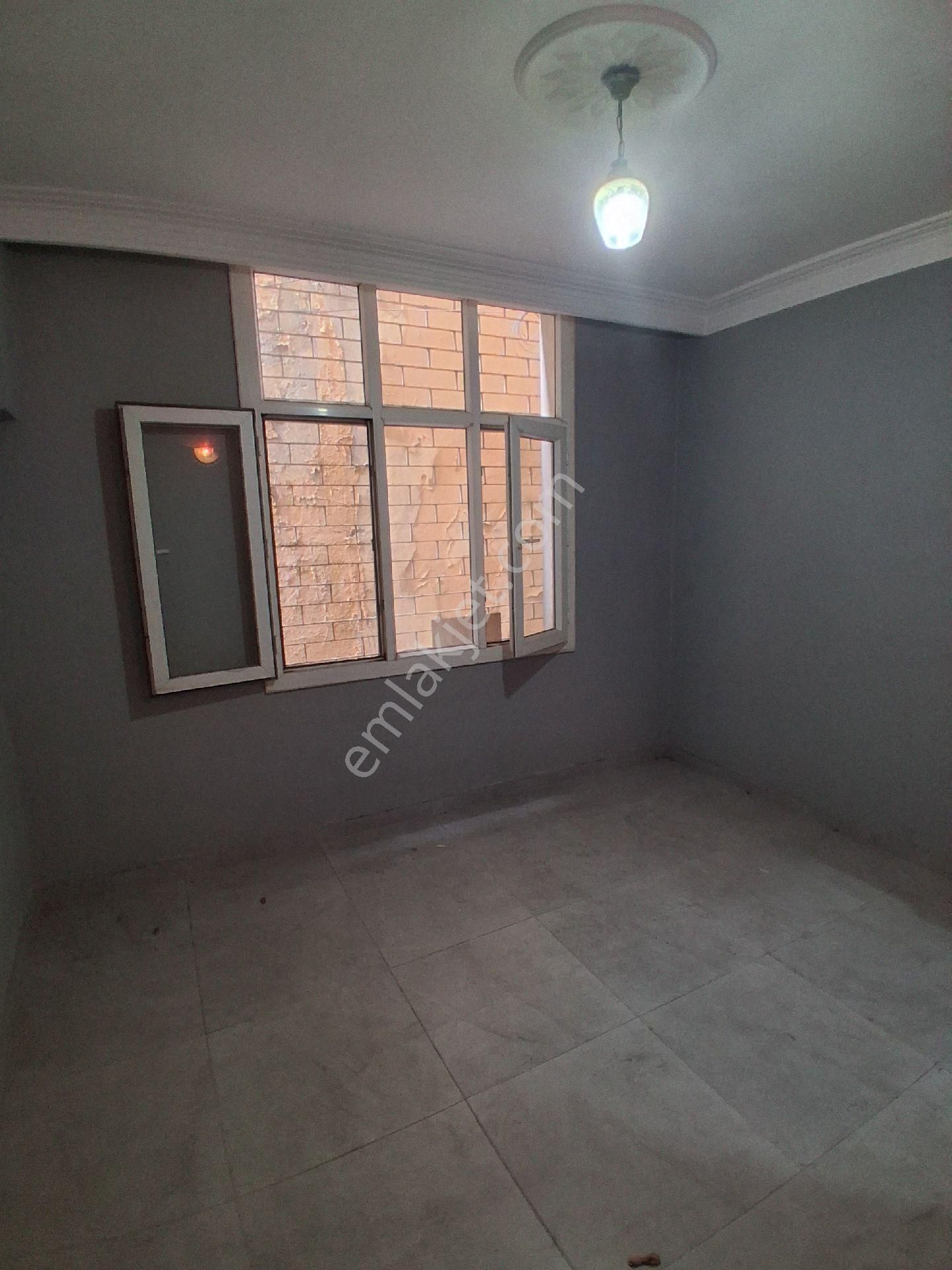 Adana Seyhan Şakirpaşa Mahallesi'nde Kiralık 2+1 Müstakil Ev - Görsel 13