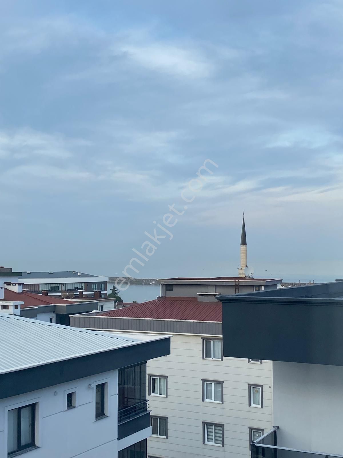 Körfez Mah. Sahile Vetranvaya Yürüme Mesafesinde Satılık 2+0 Daire