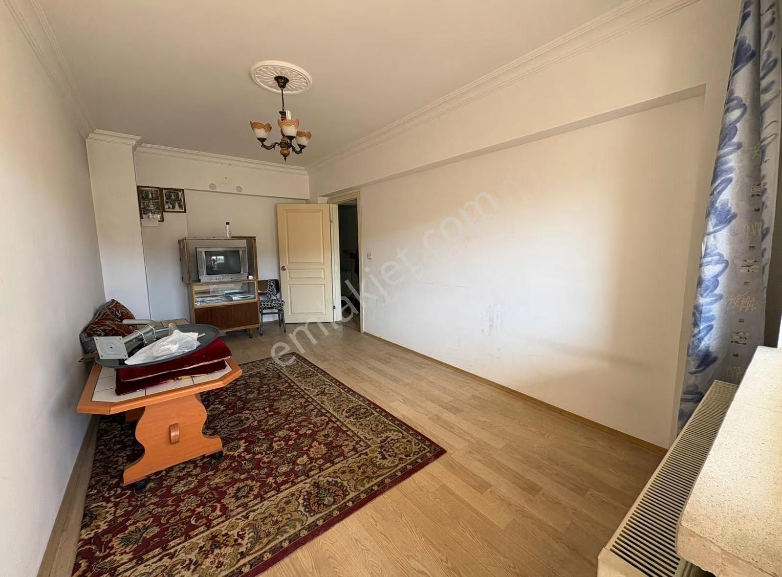 Hocalı Cad. Üzeri Ön Cephe Krediye Uygun 3+1 Bakımlı 130m2 - Görsel 3