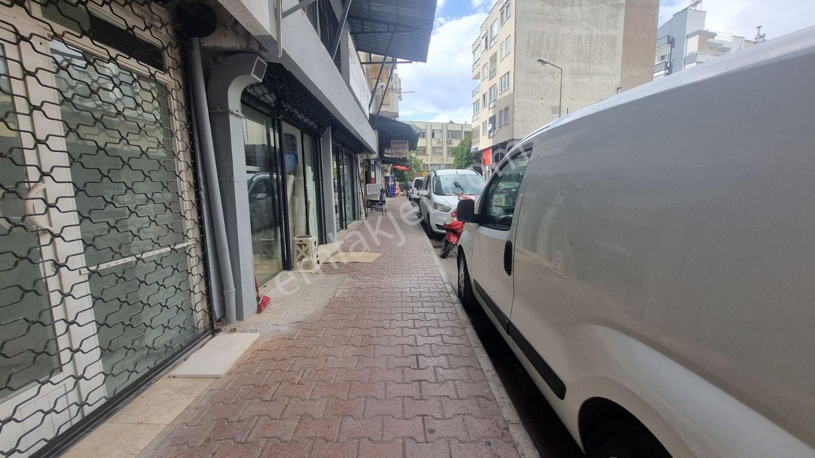Üç Kapılar Yakını 40 M2 Kiralık Dükkan - Görsel 3