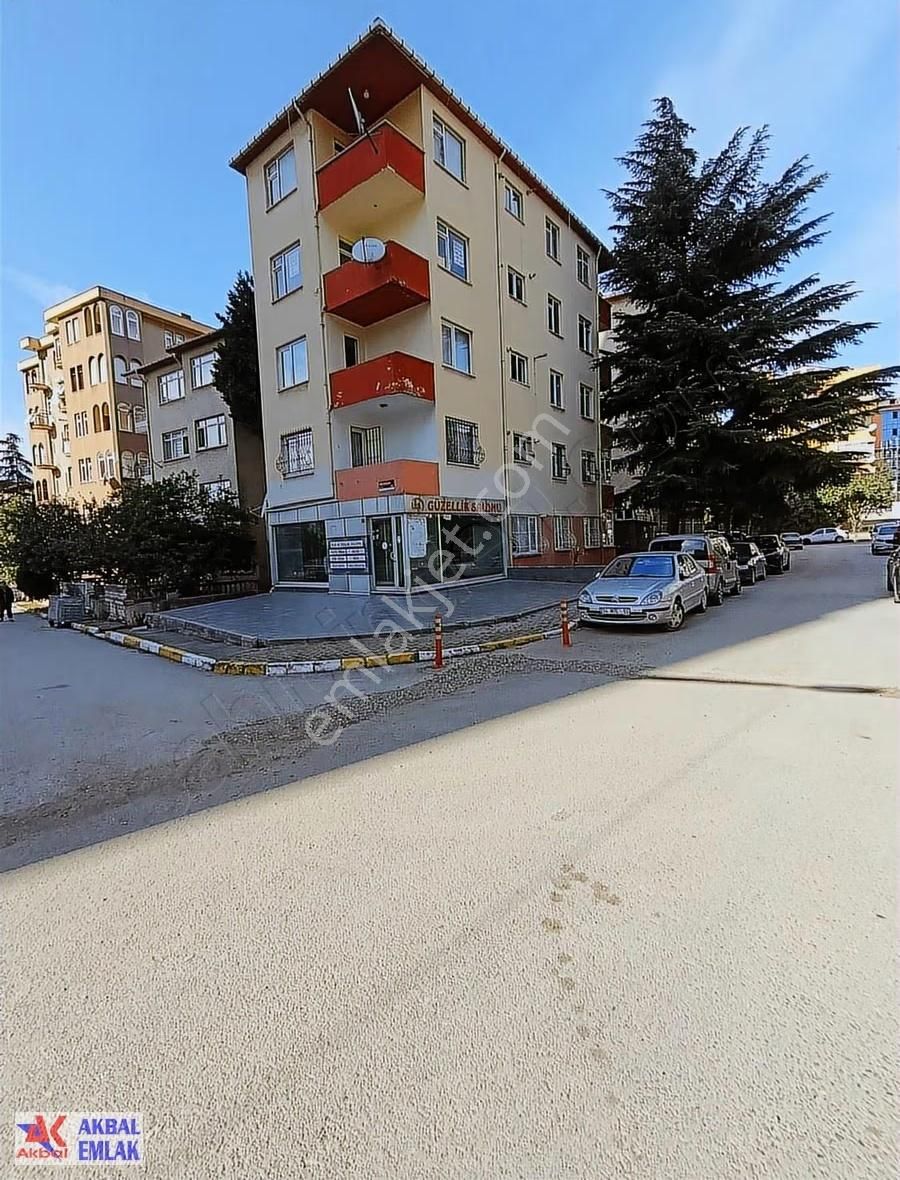 Akbal Emlak Doğu Mah. 110 M2 3+1 Salon 27.500 Tl