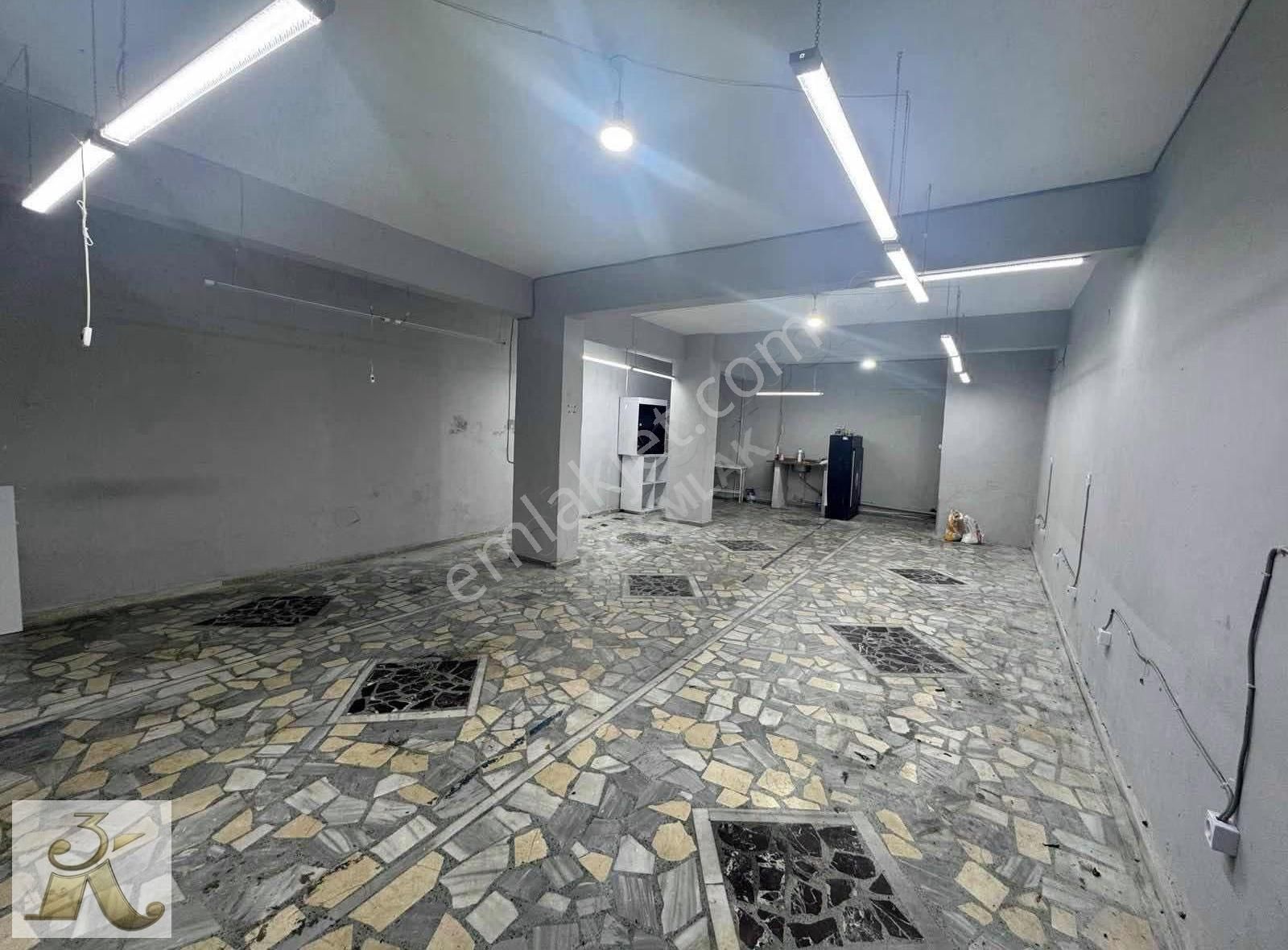 3k Emlak'tan Kiralık Düz Ayak Cadde Üzeri Dükkan - Görsel 3