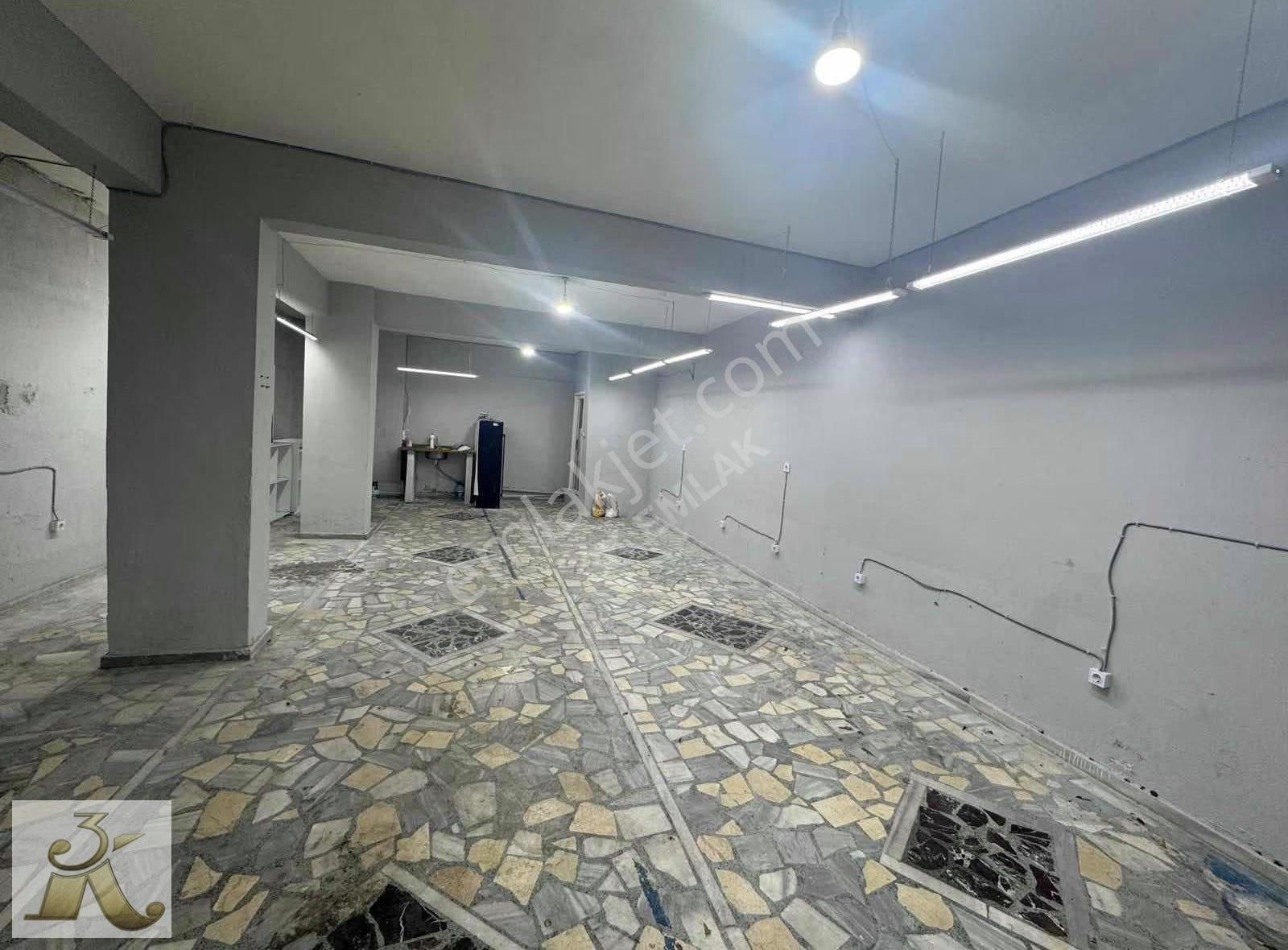 3k Emlak'tan Kiralık Düz Ayak Cadde Üzeri Dükkan - Görsel 9