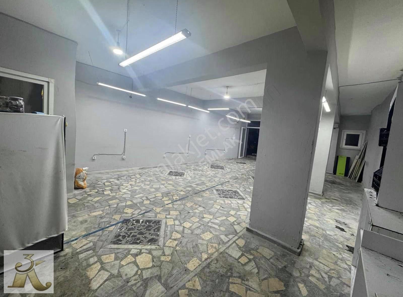 3k Emlak'tan Kiralık Düz Ayak Cadde Üzeri Dükkan - Görsel 4