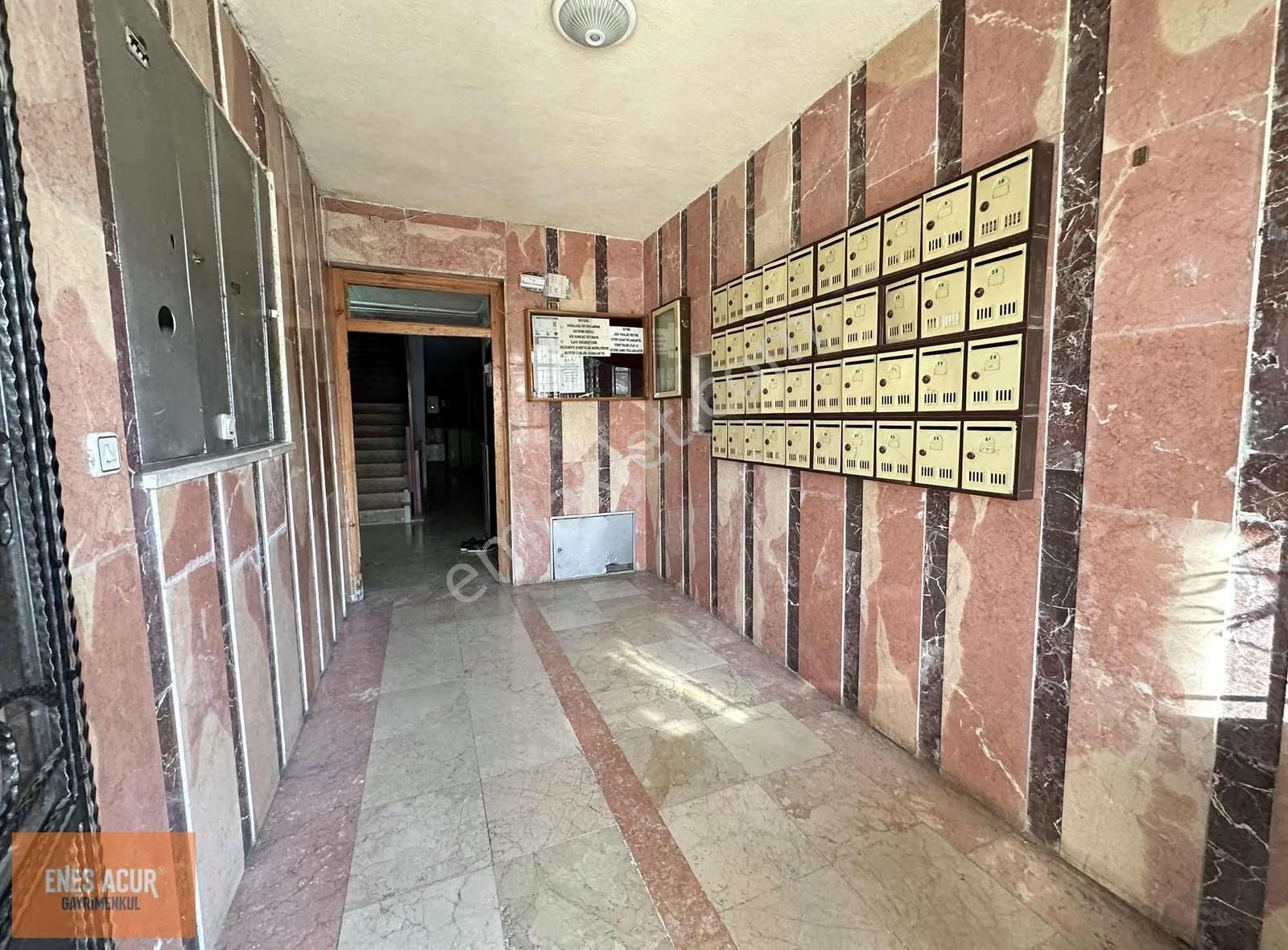 Enes Acur' Dan Üniversite Karşısı 3+1 Satılık Daire !