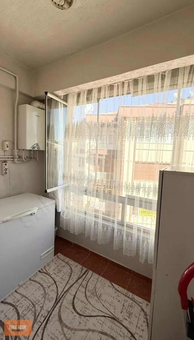 Enes Acur' Dan Kent Plaza Yakını 3+1 Arakat Bakımlı Satılık - Görsel 5