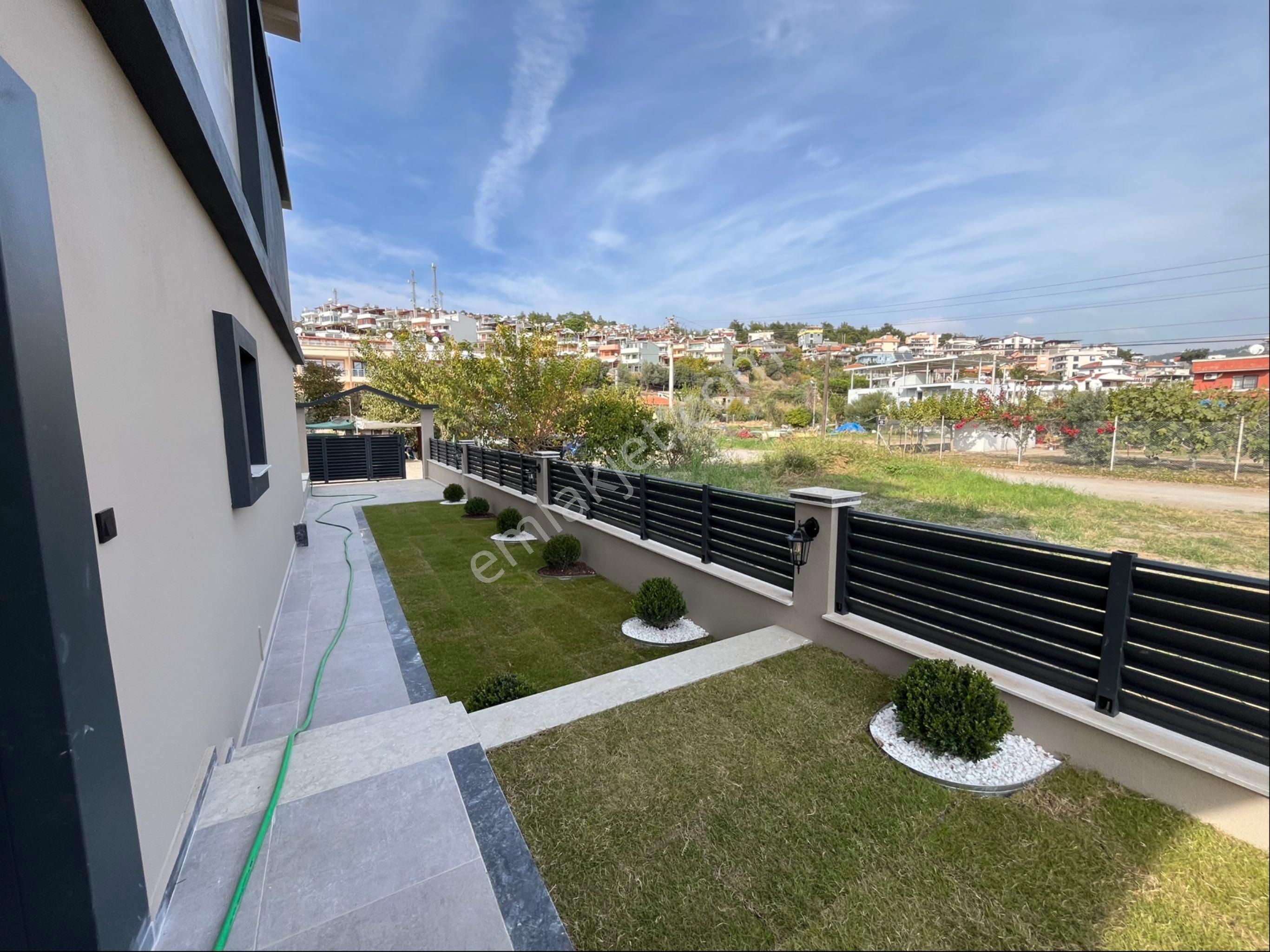 Gümüldürde Denize 400m Geniş Bahçeli Ultra Lüx Villa - Görsel 31