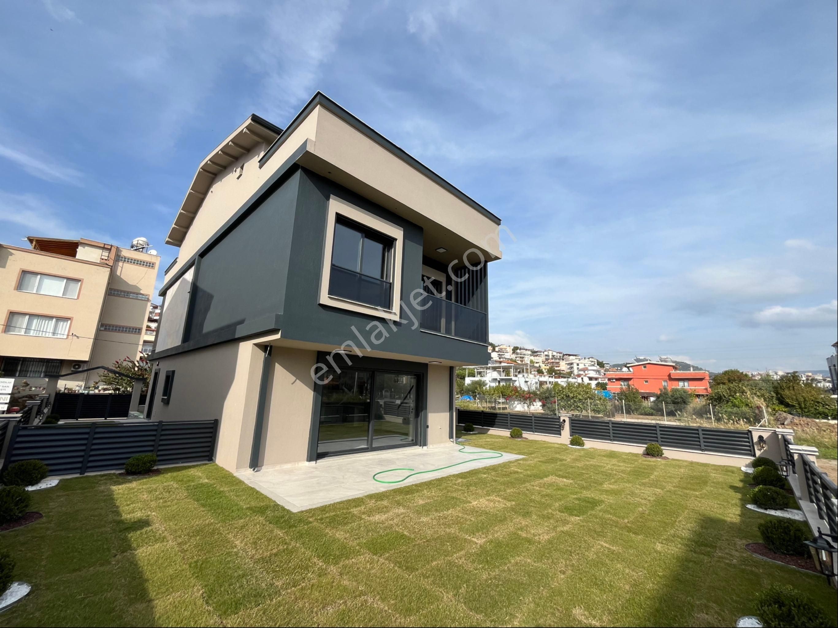 Gümüldürde Denize 400m Geniş Bahçeli Ultra Lüx Villa - Görsel 33