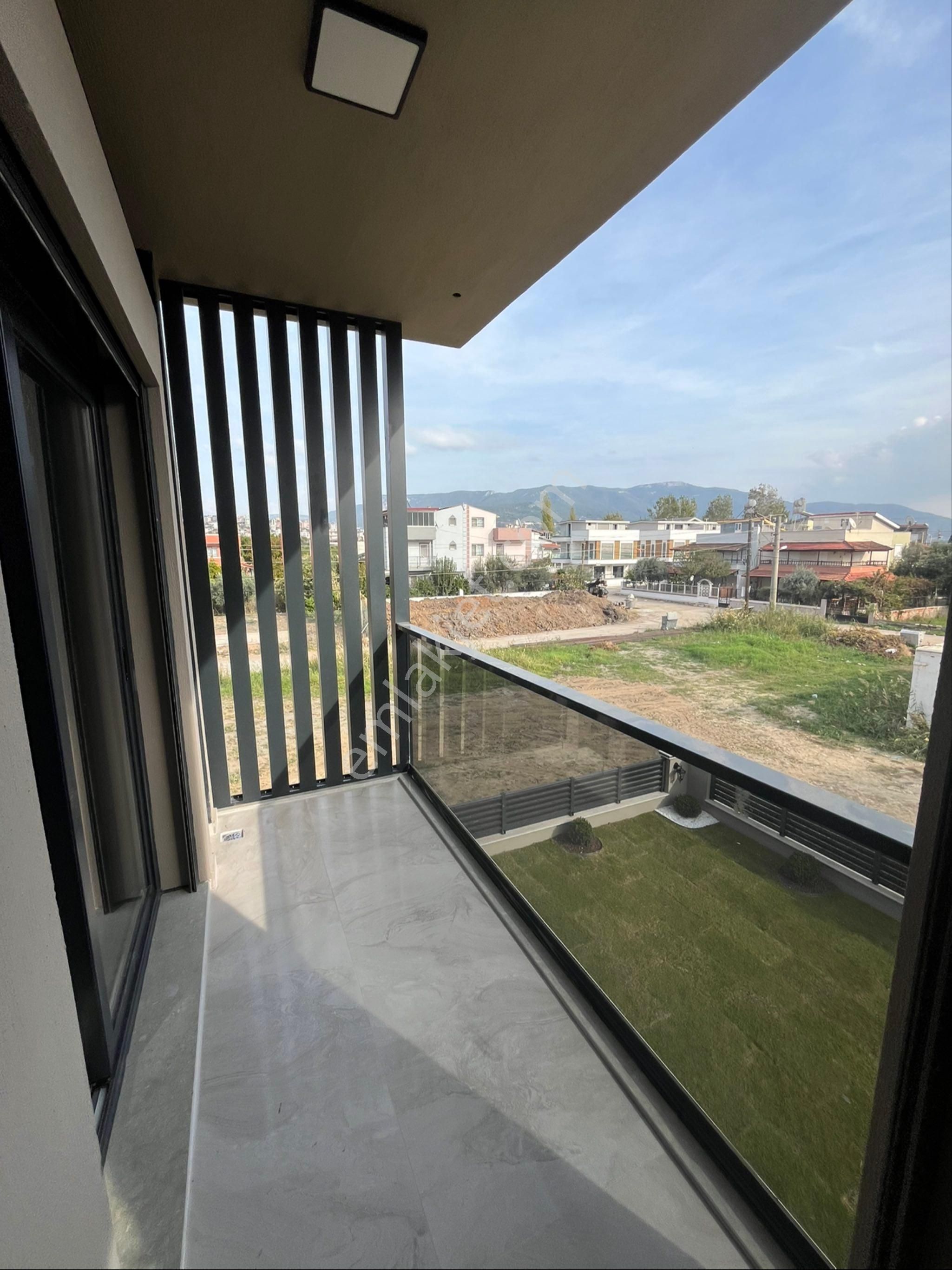 Gümüldürde Denize 400m Geniş Bahçeli Ultra Lüx Villa - Görsel 19