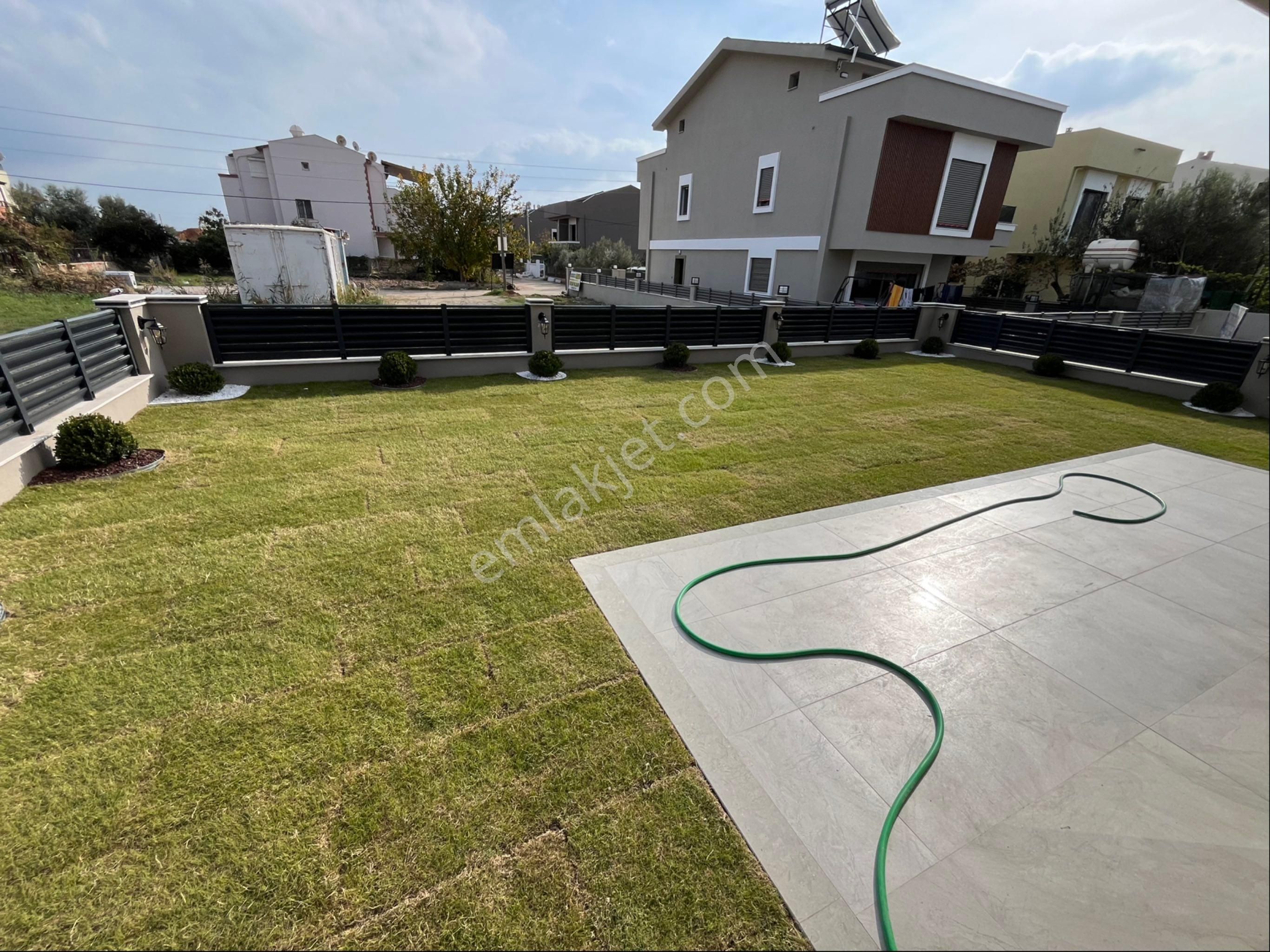 Gümüldürde Denize 400m Geniş Bahçeli Ultra Lüx Villa - Görsel 32