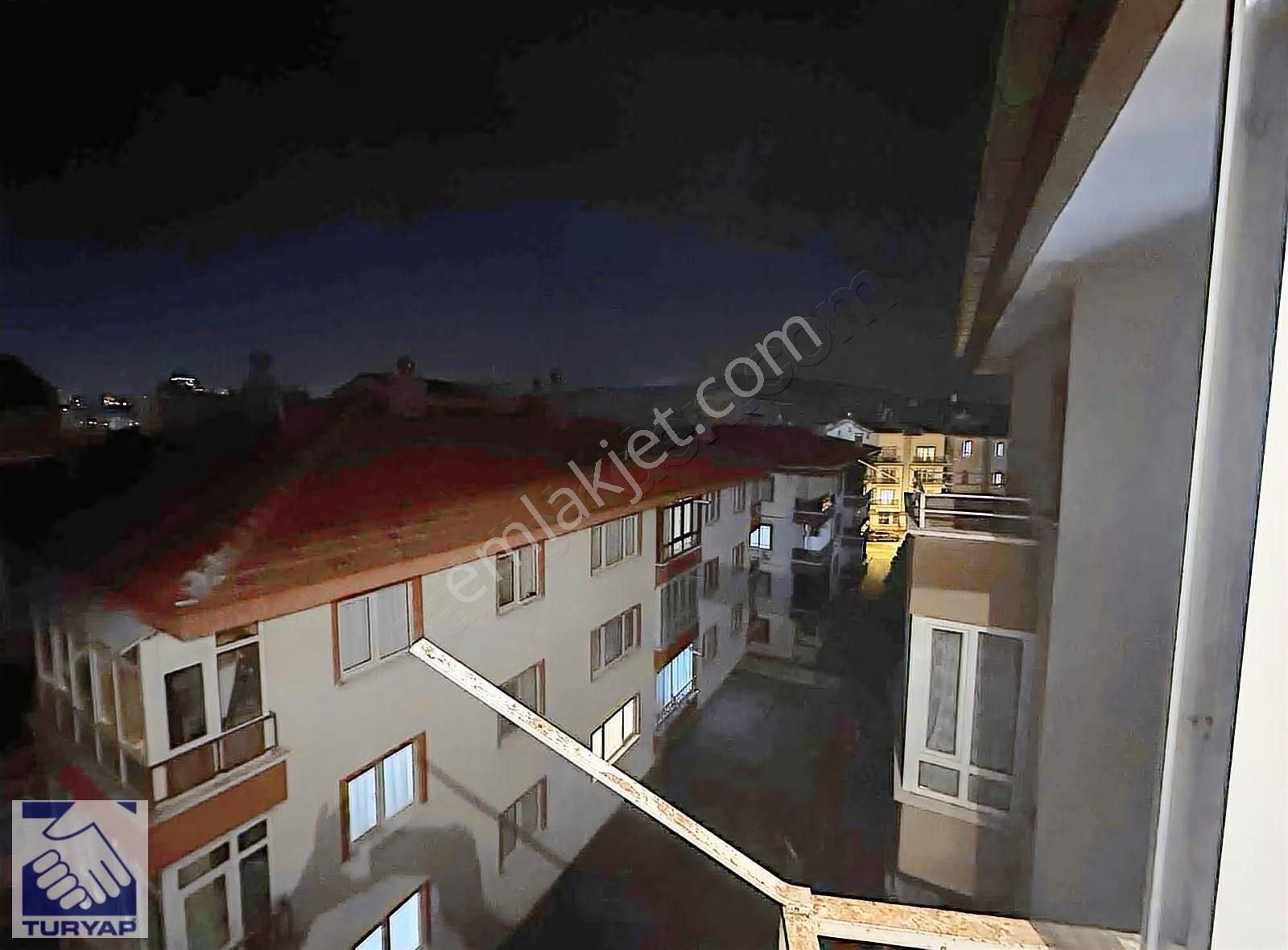 Merkezi Konumda Yunus Emre Mahallesinde 3+1 Acil Satılık Daire - Görsel 16