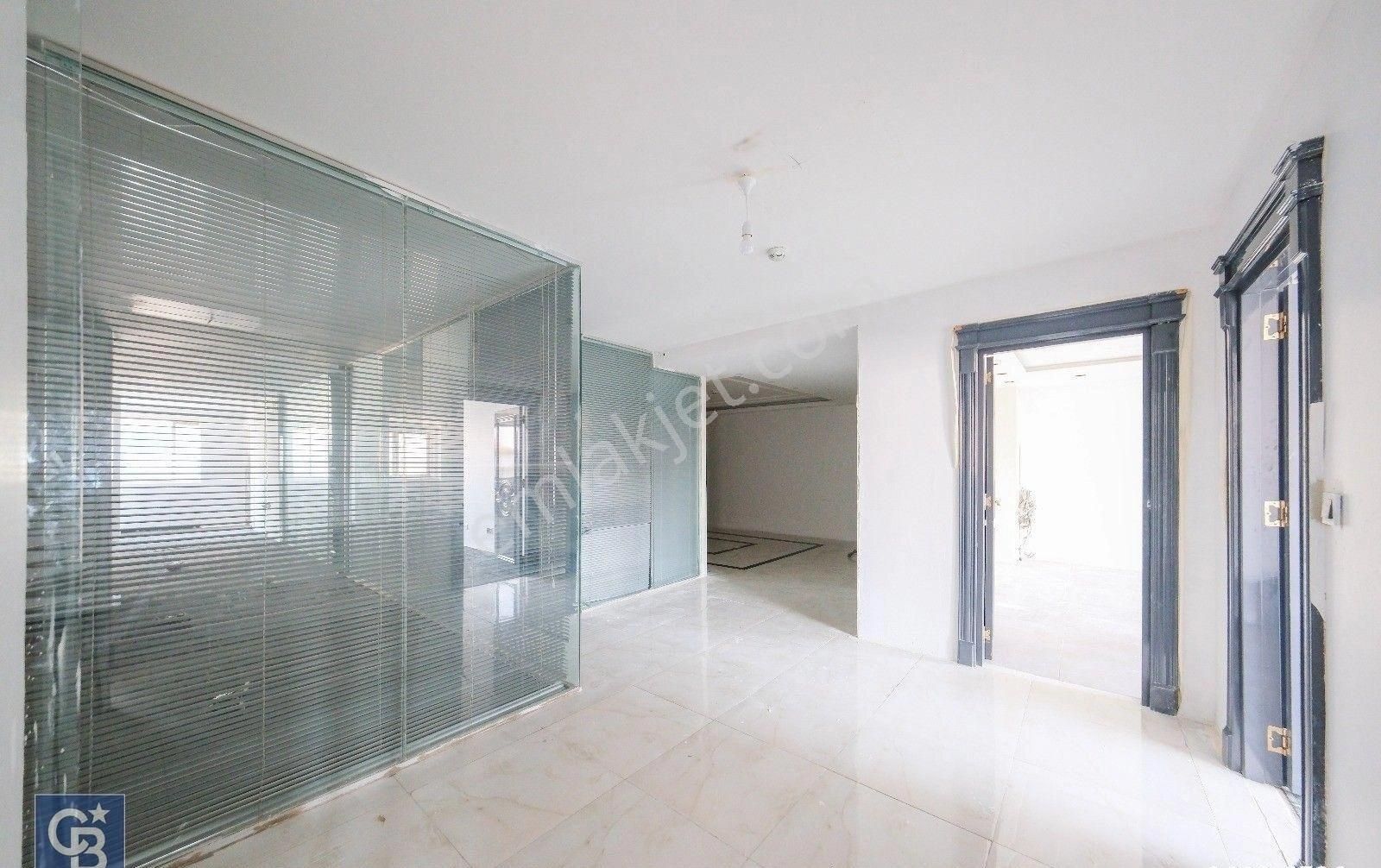 Mükemmel Konumda İşyerine Uygun Kiralık - Görsel 19