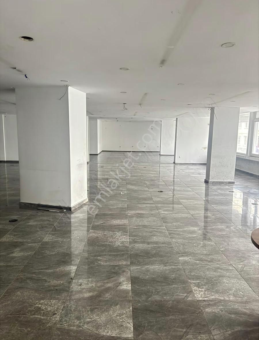 Kadıköy Altıyol Da Kuşdili Caddesinde 350m Net - Görsel 3