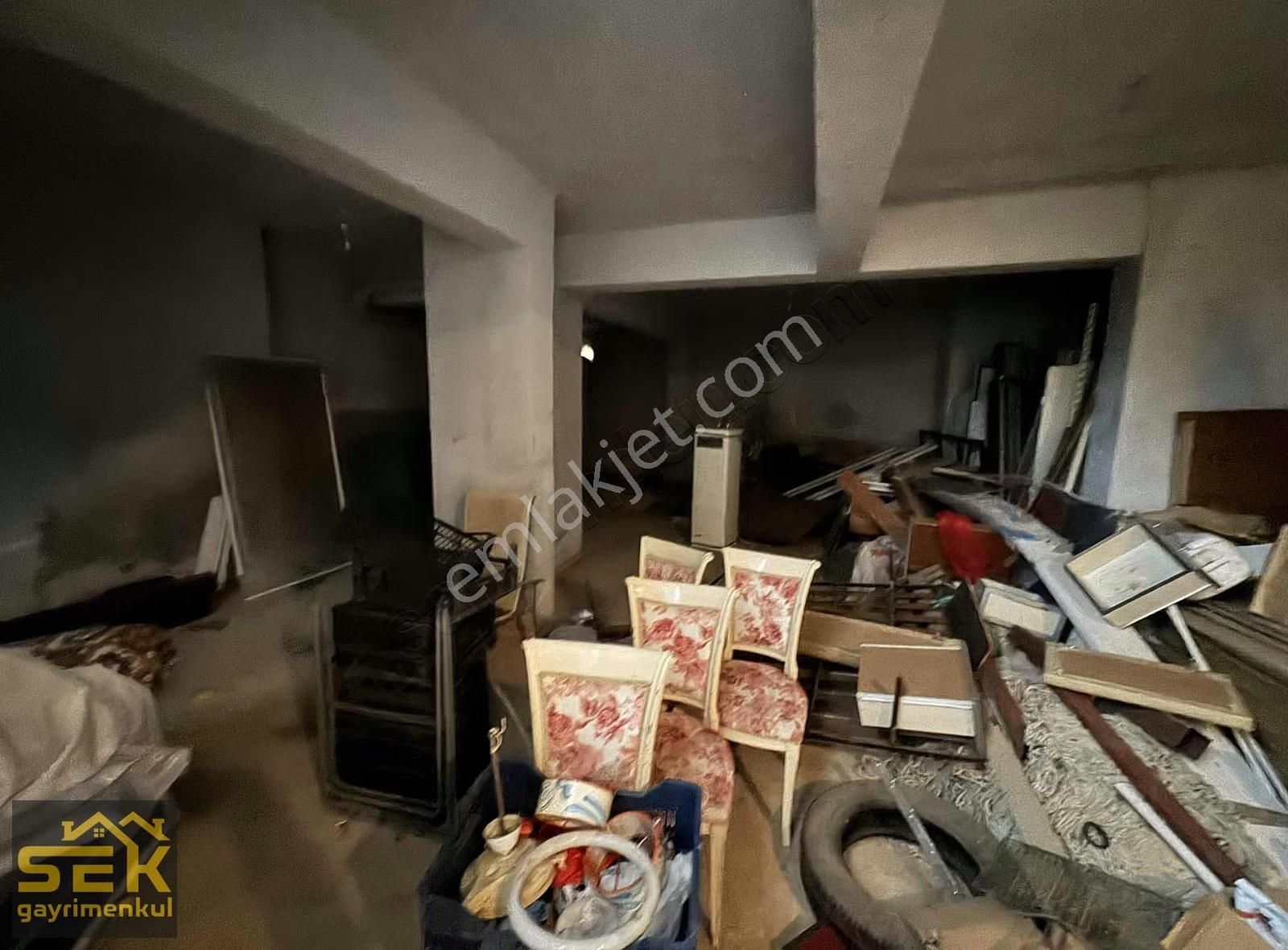 Serikte Kiralık 3 Katlı 460 M² Geniş Ticari Dükkân - Görsel 3