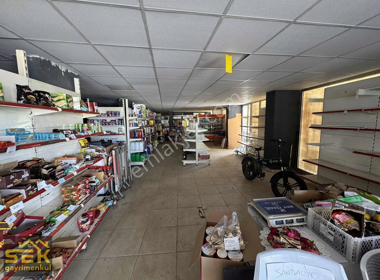 Serikte Kiralık 3 Katlı 460 M² Geniş Ticari Dükkân - Görsel 10