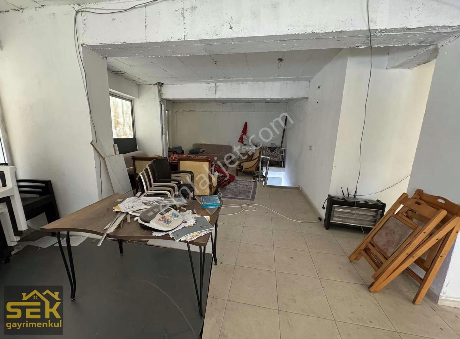 Serikte Kiralık 3 Katlı 460 M² Geniş Ticari Dükkân - Görsel 11