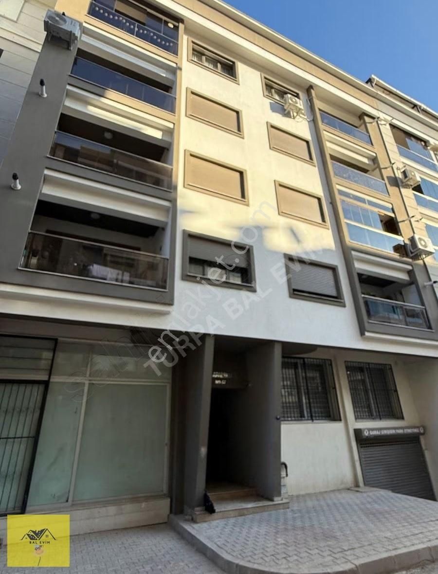 Karşıyaka Demirköprü Satılık 4+1 Teras Daire - Görsel 12