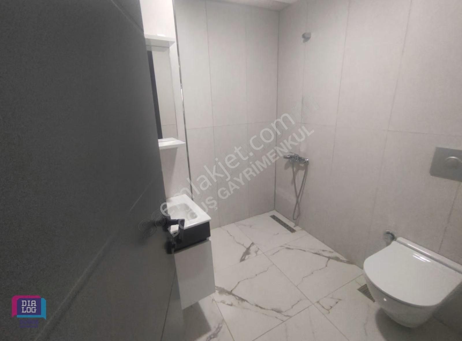Fethiye'de Havuzlu Kapalı Otoparklı Sitede Ayrı Mutfak Geniş 2+1 - Görsel 3