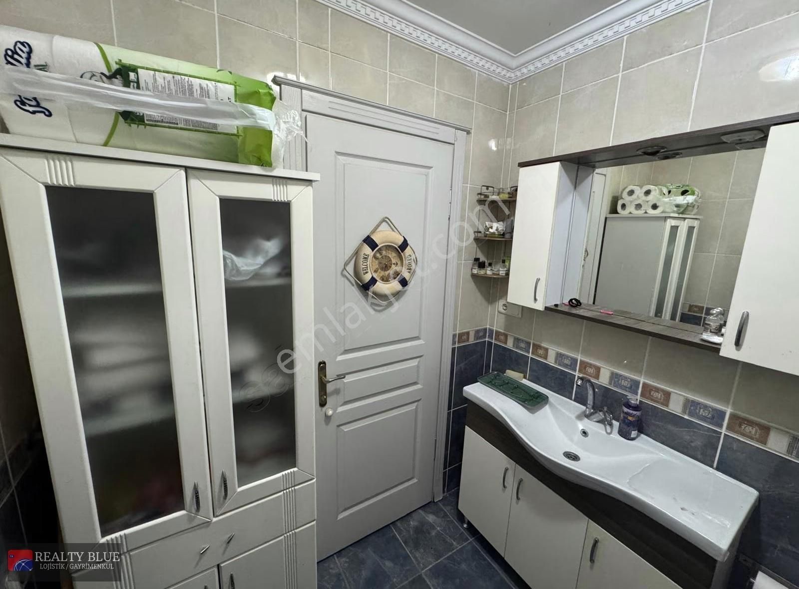 Ümraniye Site Mah. 135 M2 Ka.otoparklı 3+1 Köşe Konumda Daire - Görsel 3