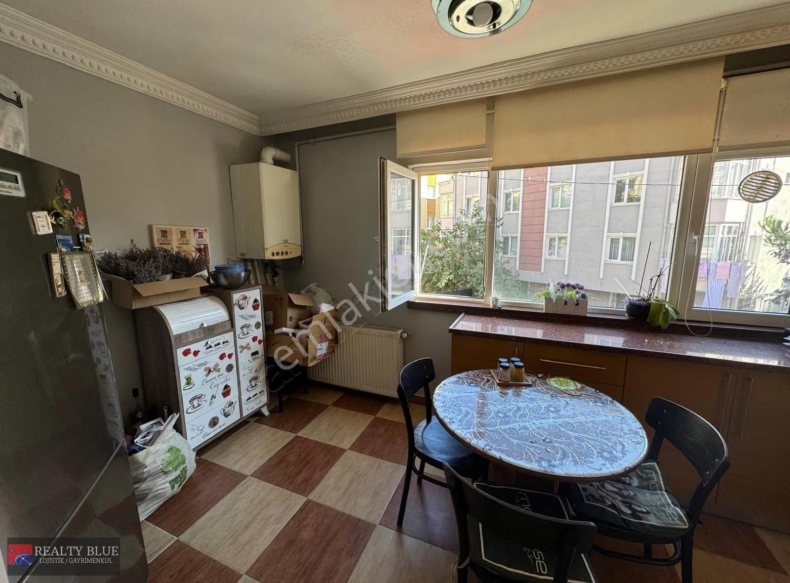 Ümraniye Site Mah. 135 M2 Ka.otoparklı 3+1 Köşe Konumda Daire - Görsel 11