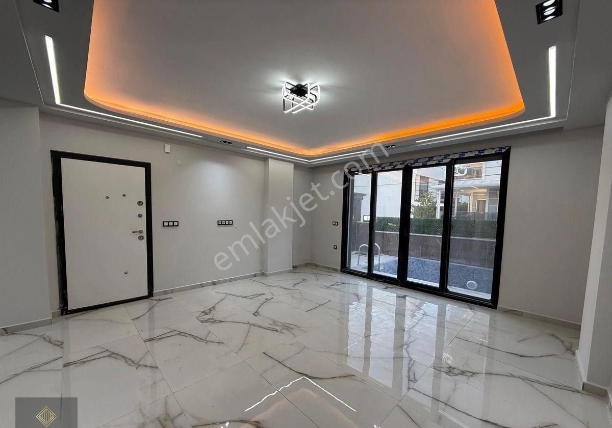 Didim Efeler’de Acil Satılık Sıfır 3+1 Müstakil Girişli Geniş Teraslı Bahçeli Ön Cephe Lüks Villa - Görsel 4