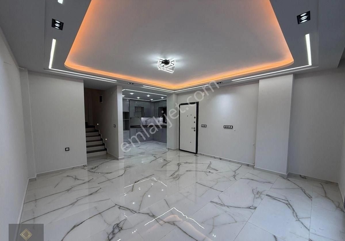 Didim Efeler’de Acil Satılık Sıfır 3+1 Müstakil Girişli Geniş Teraslı Bahçeli Ön Cephe Lüks Villa - Görsel 12