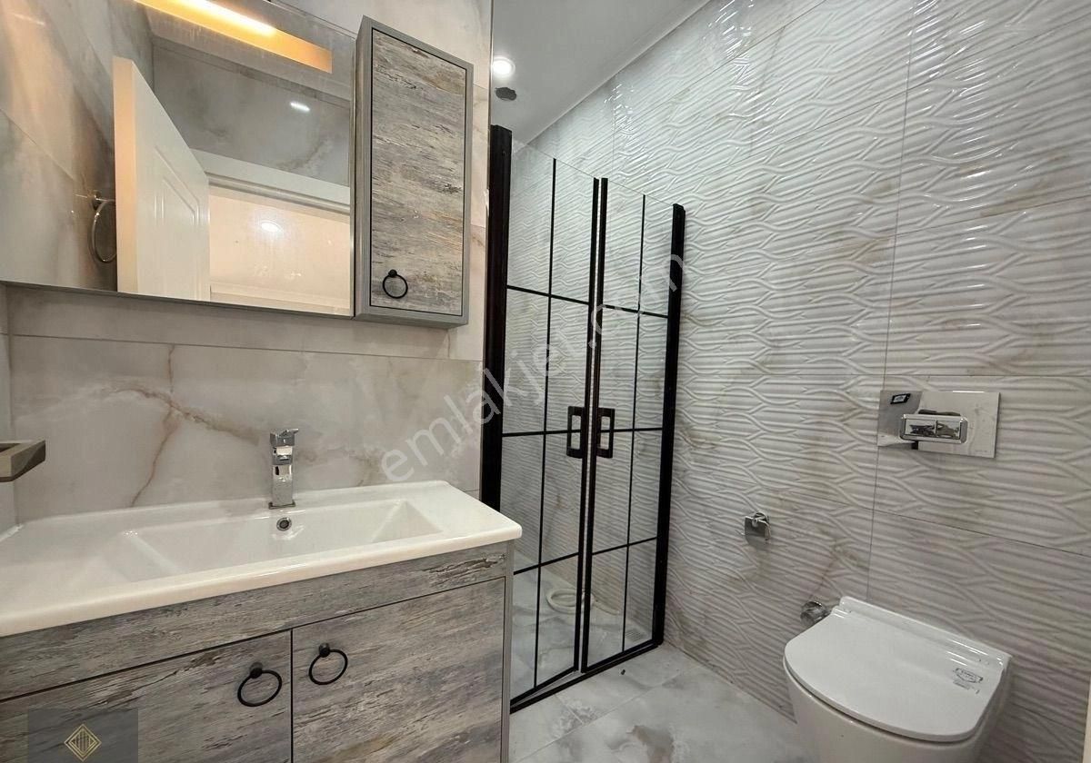 Didim Efeler’de Acil Satılık Sıfır 3+1 Müstakil Girişli Geniş Teraslı Bahçeli Ön Cephe Lüks Villa - Görsel 35