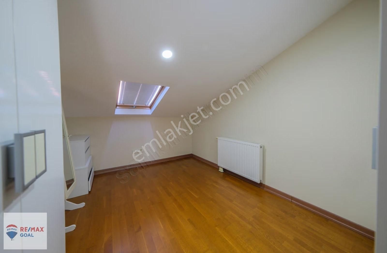 Remax Şirvan'dan Kadıköy'de 4+1 Deniz Manzaralı Satılık Dublex - Görsel 14