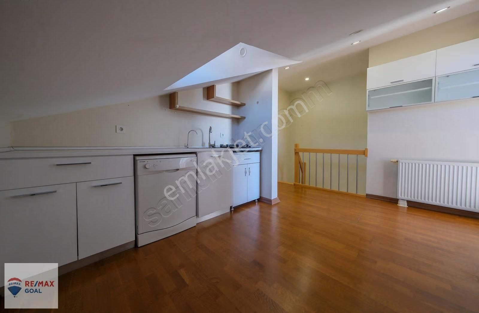 Remax Şirvan'dan Kadıköy'de 4+1 Deniz Manzaralı Satılık Dublex - Görsel 31