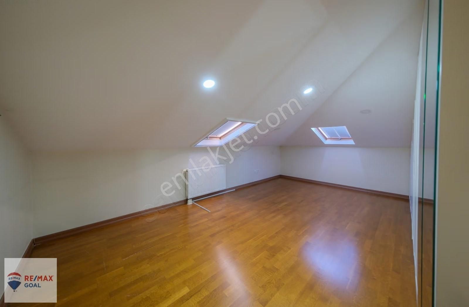 Remax Şirvan'dan Kadıköy'de 4+1 Deniz Manzaralı Satılık Dublex - Görsel 5