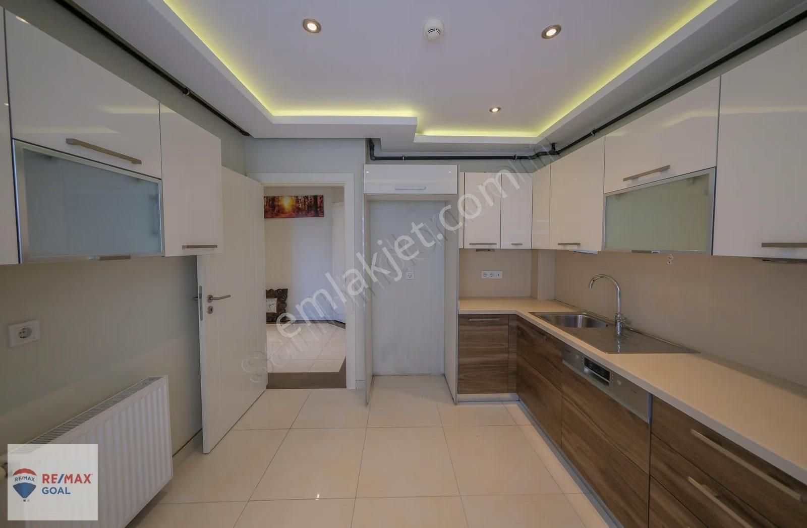 Remax Şirvan'dan Kadıköy'de 4+1 Deniz Manzaralı Satılık Dublex - Görsel 35