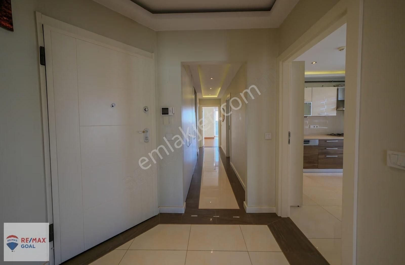 Remax Şirvan'dan Kadıköy'de 4+1 Deniz Manzaralı Satılık Dublex - Görsel 15