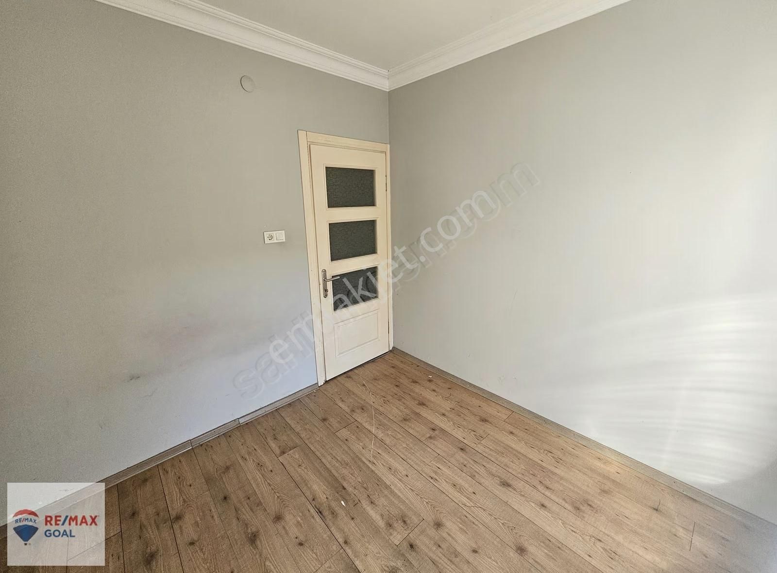 Remax Şirvan'dan Hasanpaşa'da Ara Kat 2+1 Satılık Daire - Görsel 16