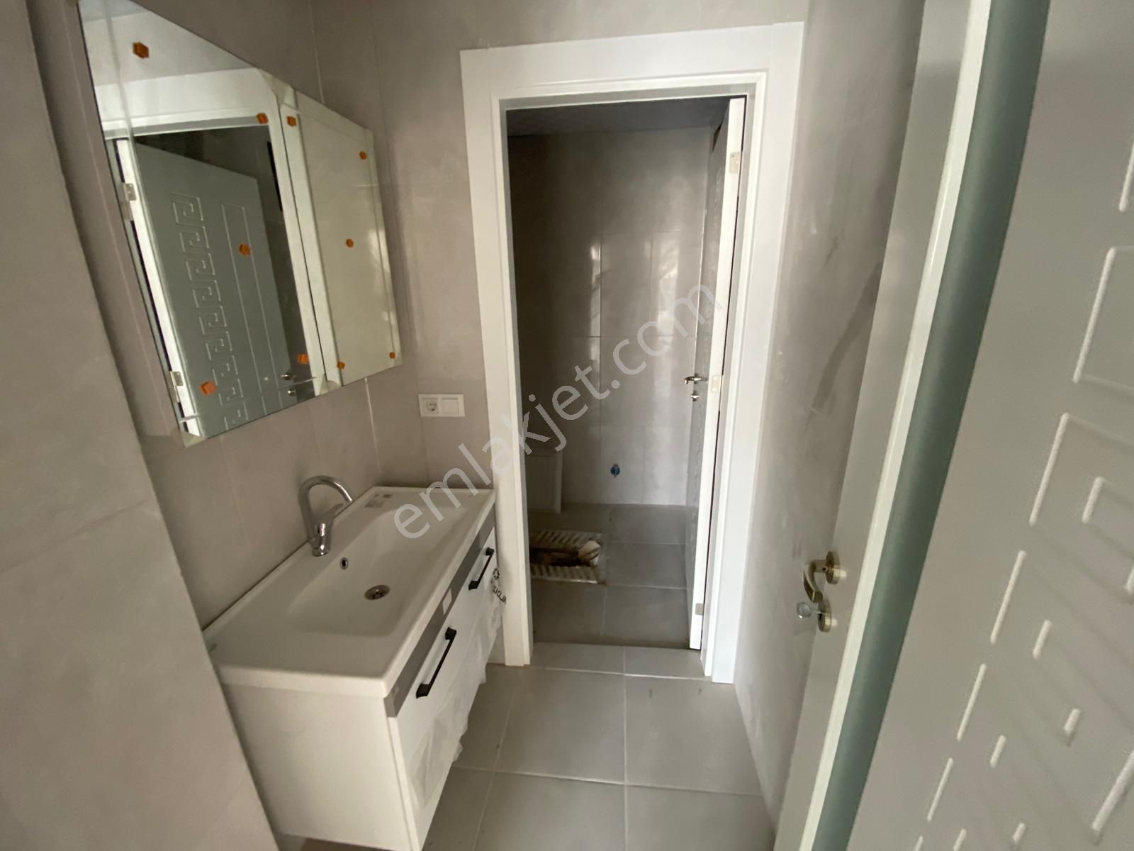 S.eyyübi Mahallesinde 2 Adet Satılık 2+1 Daireler - Görsel 9