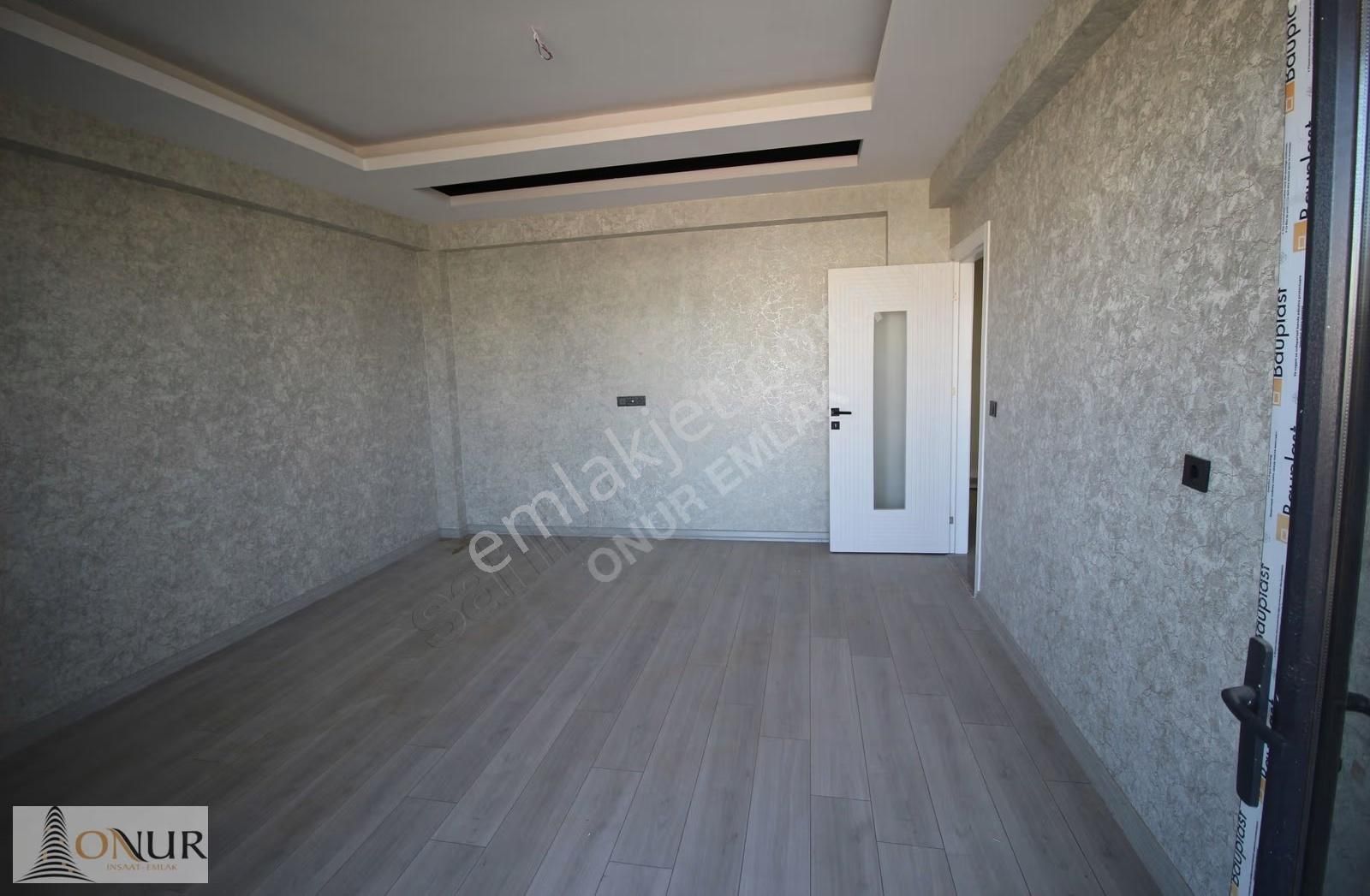 Onur Emlak Selim Sultan Mah. Site İçi Kapalı Otopark 2+1 Kiralık - Görsel 13
