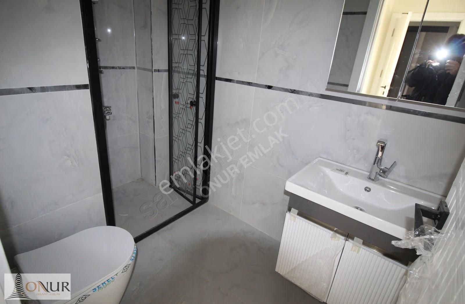 Onur Emlak Selim Sultan Mah. Site İçi Kapalı Otopark 2+1 Kiralık - Görsel 8